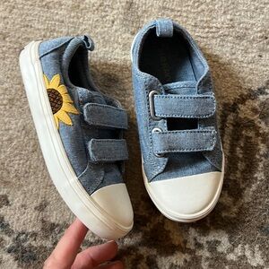 2/$15 sunflower sneaker